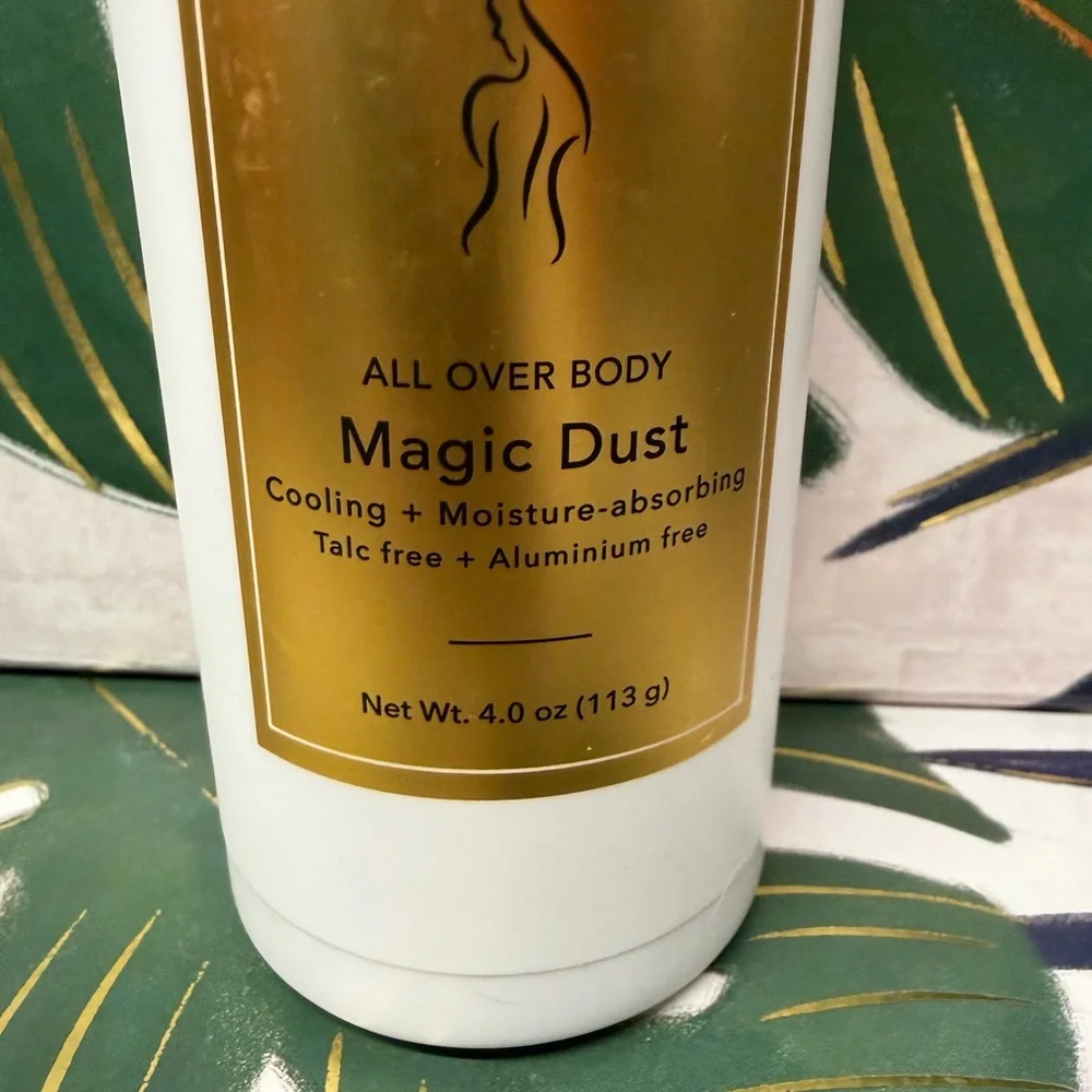 Nakery Beauty Magic Dust All Over Body Powder NWT